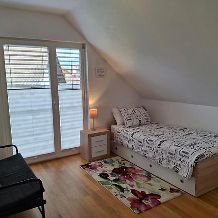 Spacious Family Home Near Bled - Modern & Cozy Радовлица Екстериор снимка
