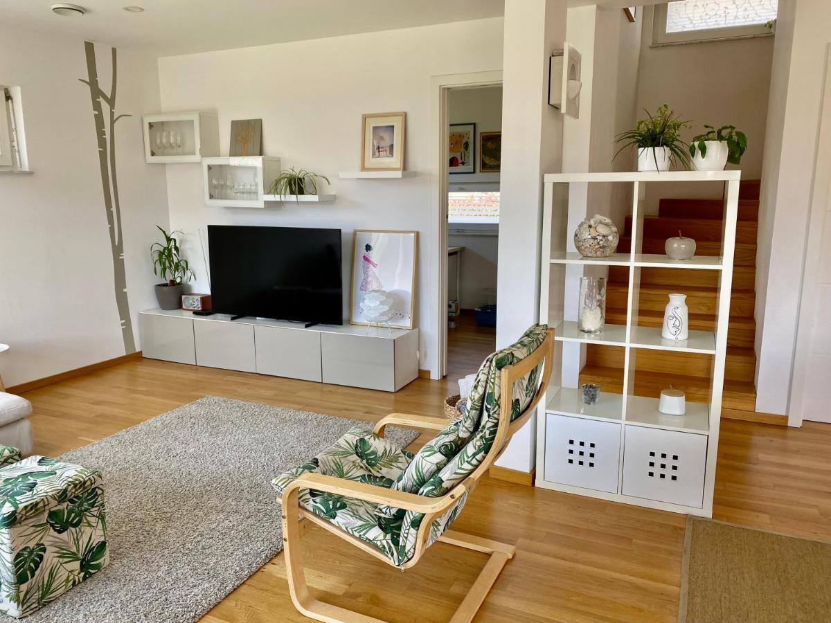 Spacious Family Home Near Bled - Modern & Cozy Радовлица Екстериор снимка