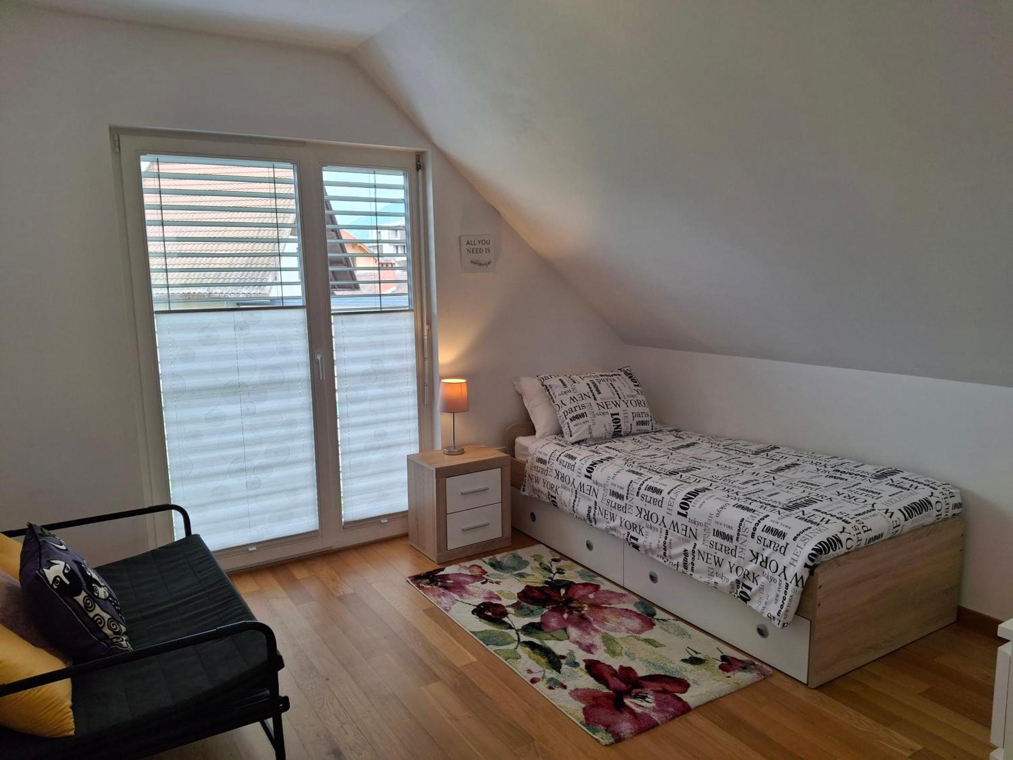 Spacious Family Home Near Bled - Modern & Cozy Радовлица Екстериор снимка