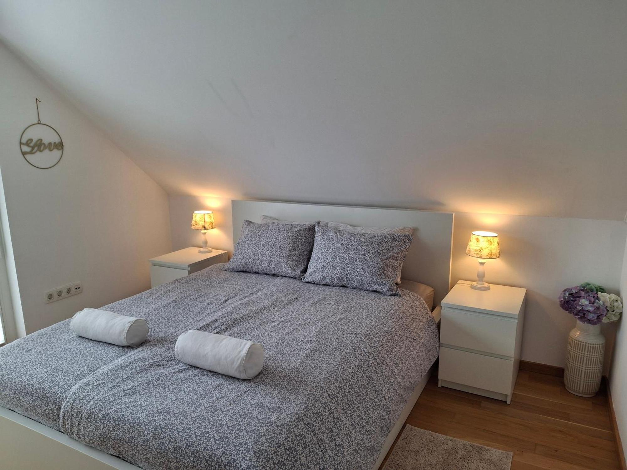 Spacious Family Home Near Bled - Modern & Cozy Радовлица Екстериор снимка